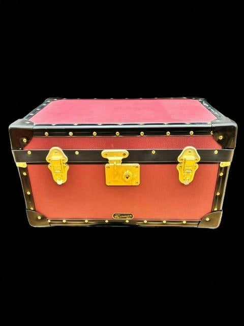 Maroon Tuck Box